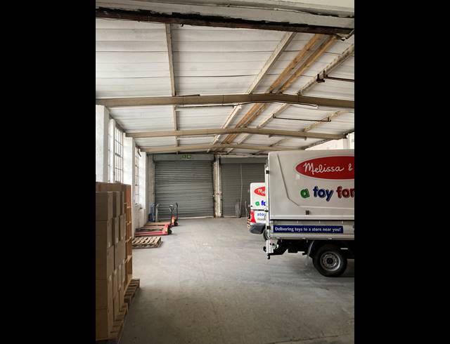 1,485M² FACTORY TO LET IN NEW GERMANY